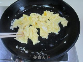 Scrambled Eggs with Pork Belly Mushroom and Loofah recipe