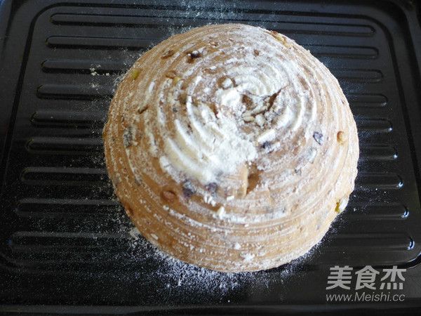 Country Bread with Nuts recipe