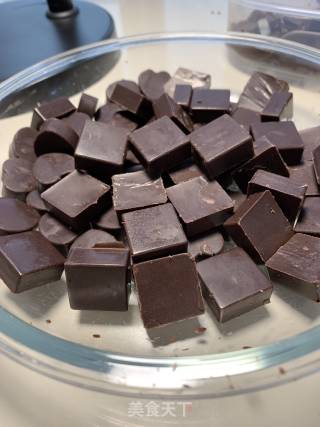 Ketogenic: Homemade Black Chocolate Cocoa Butter Content of 88% recipe