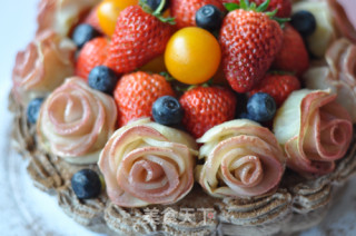 Rosehip Basket Cake recipe