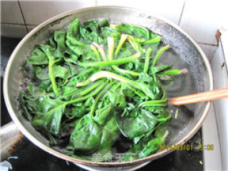 Slimming Small Cold Dish-fungus Mixed with Spinach recipe