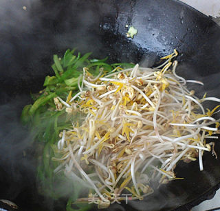 Vegetarian Fried Mung Bean Sprouts recipe