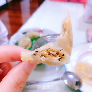 Dumpling Skin and Pork Crispbread recipe