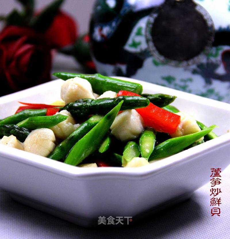 Seasonal and Quick Home Cooking "asparagus Stir-fried Fresh Scallops"