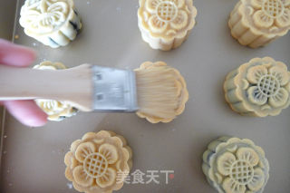 Cantonese-style Moon Cakes recipe