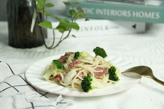 Pasta with Milk Bacon and Mushrooms recipe