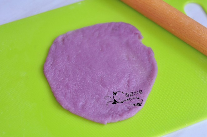 Purple Sweet Potato Snowy Moon Cake recipe