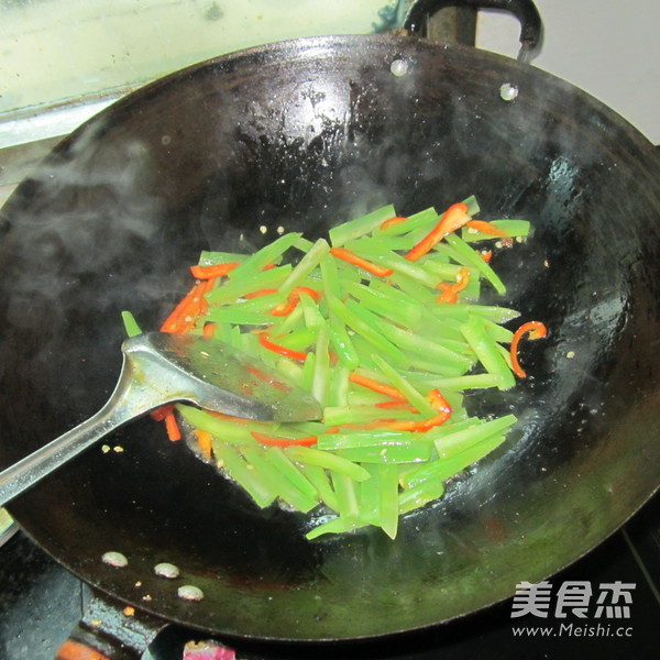 Yuxiang Lettuce Strips recipe