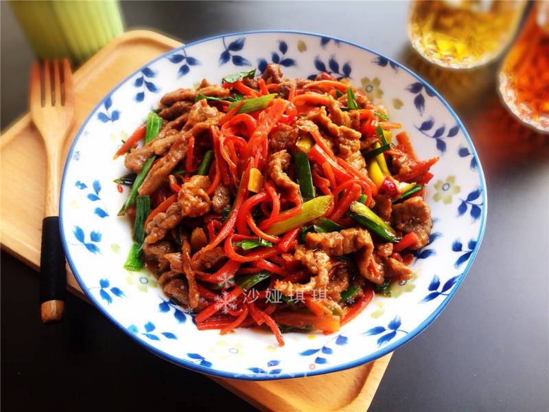Stir-fried Shredded Beef with Carrots recipe