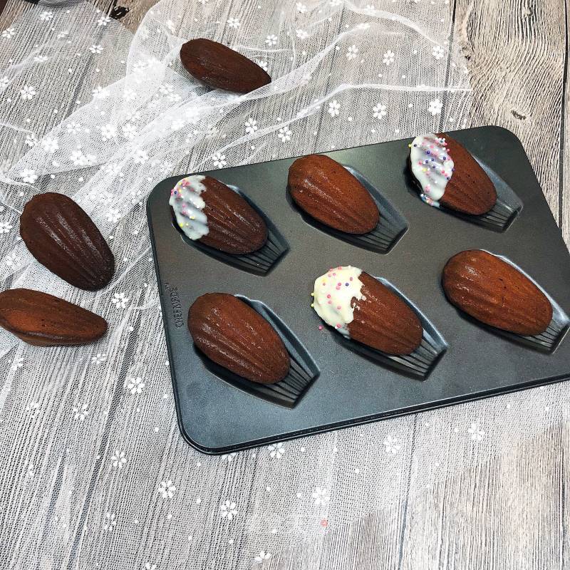 Chocolate Madeleine recipe