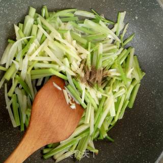 Celery and Potato Shreds recipe
