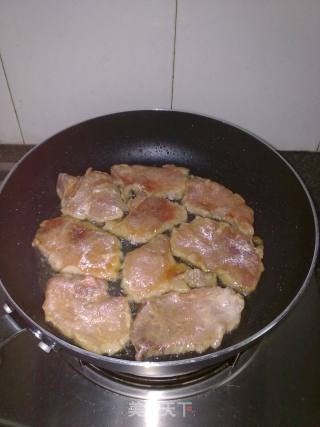 Pork Chop with Red Wine and Black Pepper recipe