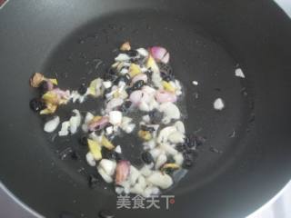 Steamed Taro with Chopped Pepper Ribs recipe
