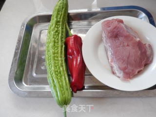 Stir-fried Lean Pork with Bitter Gourd recipe