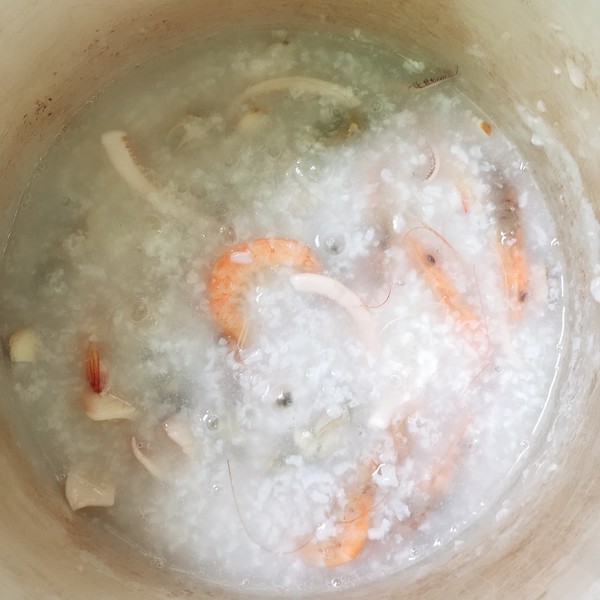 Seafood Porridge with Fresh Eyebrows recipe