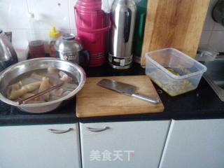 Pickled Pepper Pork Skin recipe