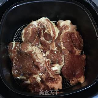 "autumn Nourishing Yin and Nourishing Lungs" Cantonese-style Roasted Barbecued Pork with Honey recipe