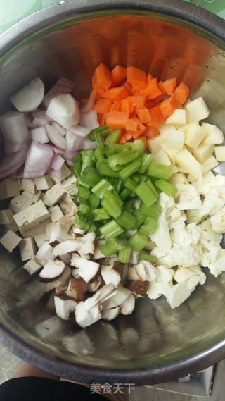 Nutritious Shrimp and Seasonal Vegetable Braised Rice recipe
