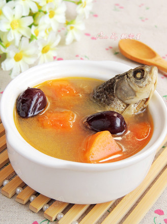 Red Date Crucian Carp Papaya Soup recipe