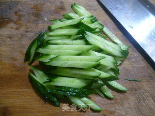 Spicy Dried Lamb's Tail and Bamboo Shoots Mixed with Cucumber recipe