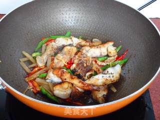 Fried Fish with Sour Bamboo Shoots recipe