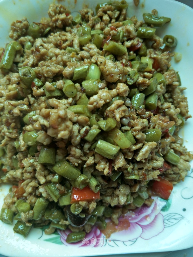 Sour Cowpeas with Minced Meat recipe