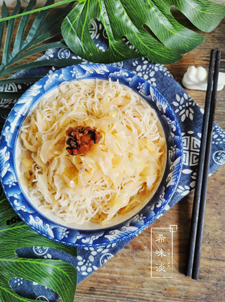 Sour and Spicy Cabbage Rice Noodles recipe