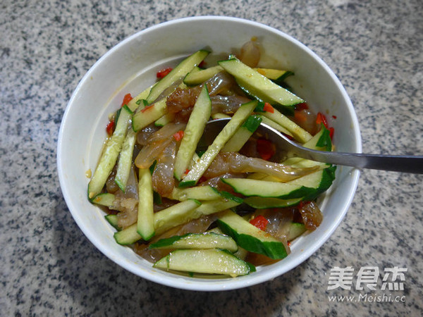 Cucumber Mixed Jellyfish recipe