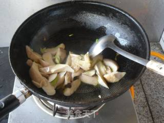 Braised King Pleurotus with Sauce recipe