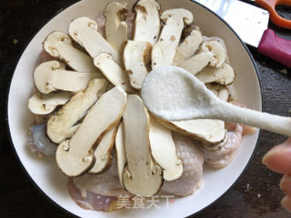 Steamed Chicken with Matsutake recipe