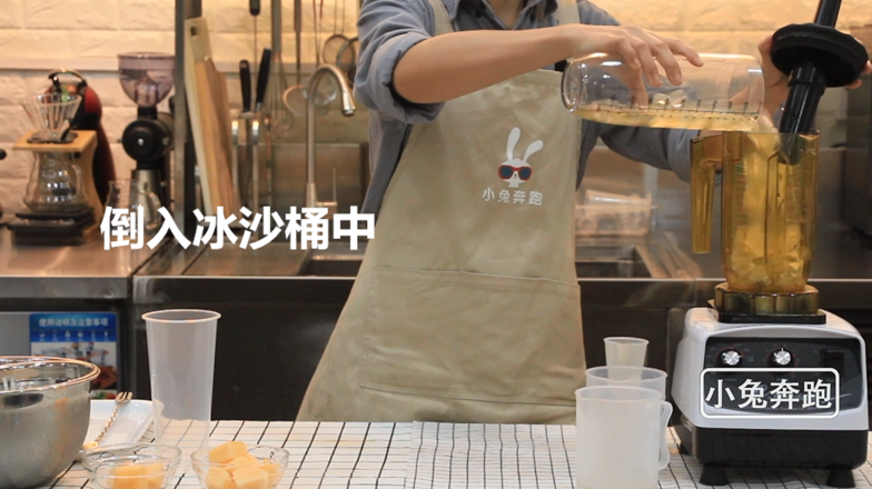 The Practice of Hey Tea Cheese Cantaloupe-bunny Running Milk Tea Teaching recipe