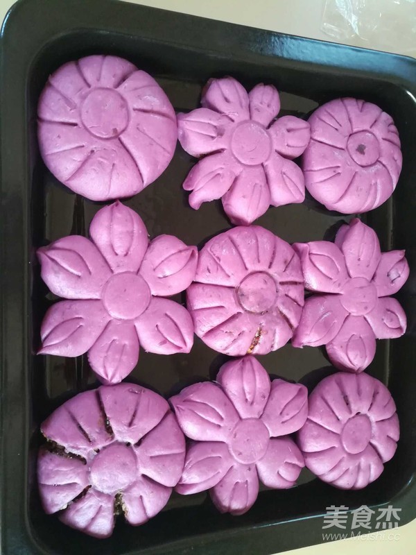 Lotus Purple Sweet Potato Bread recipe