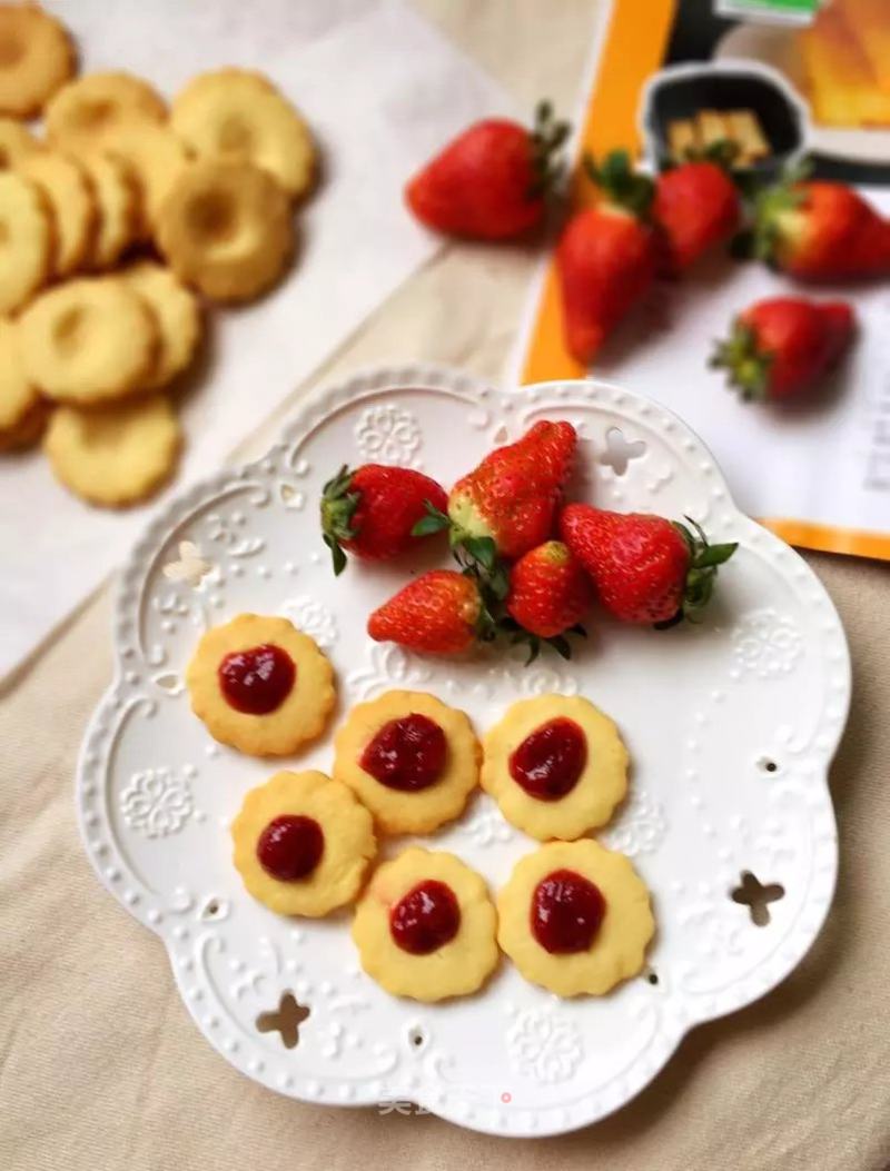 # Fourth Baking Contest and is Love to Eat Festival#strawberry Jam Cookies recipe