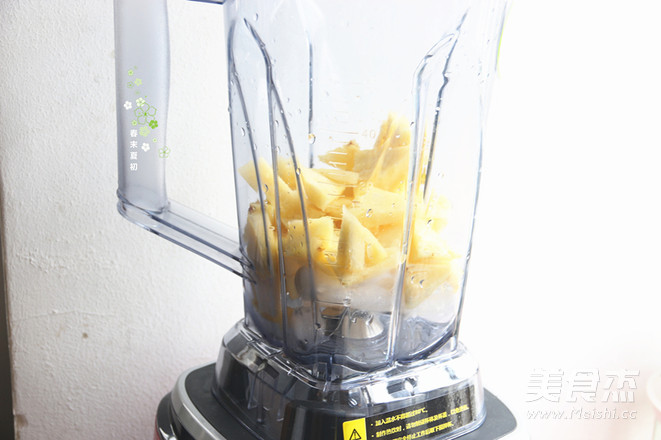 Sugar-free Pineapple Ice Drink recipe