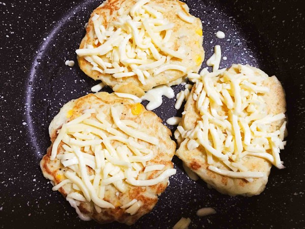 Pan-fried Cheese Potato Cake recipe