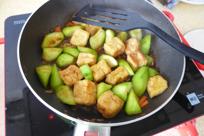 Loofah Burnt Tofu recipe