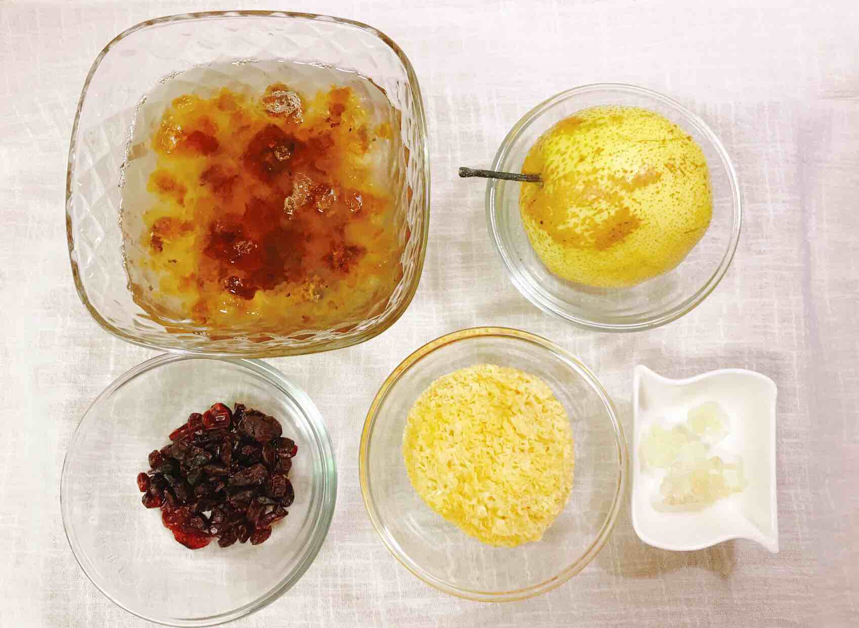 Nourishing Yan Lung Soup (cranberry Peach Gum Tremella Snow Pear Soup) recipe