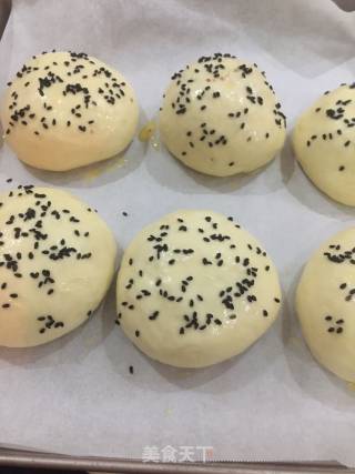 Seaweed Pork Floss Bun recipe