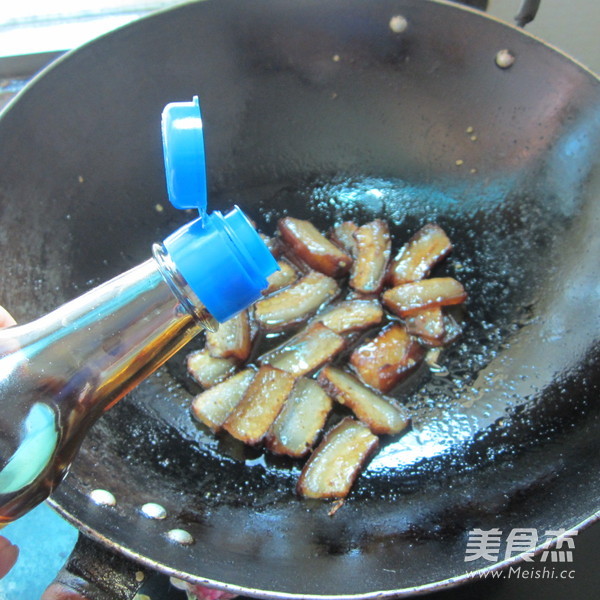 Stir-fried Dongpo Pork with Cai Gengzi recipe