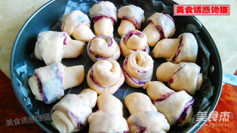 Purple Sweet Potato Flower Loaf recipe