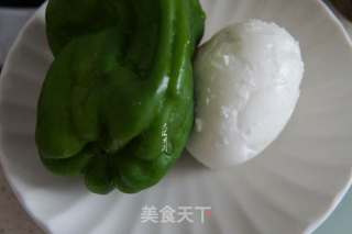 Salted Duck Eggs with Green Peppers recipe