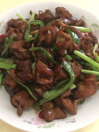 Stir-fried Pork Intestines with Hot Peppers recipe
