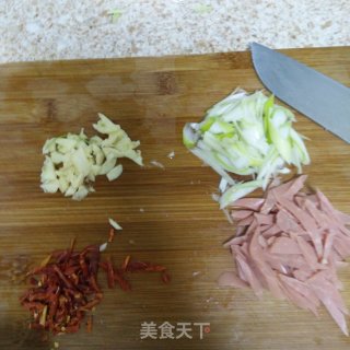 Stir-fried Noodles with Cabbage recipe