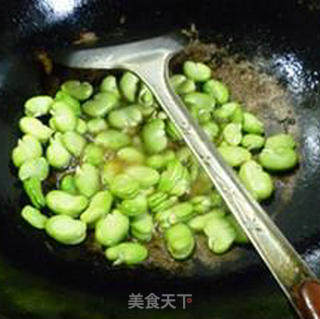 Fried Eel with Leek Sprouts and Broad Beans recipe