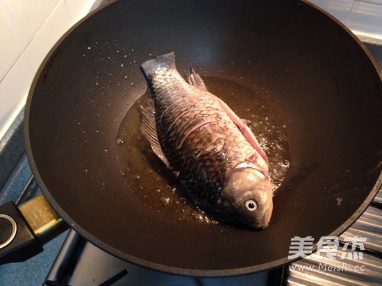 Sichuan Style Braised Crucian Carp recipe