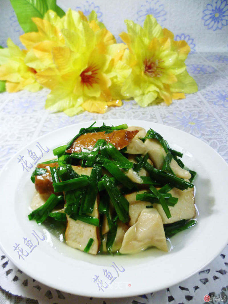 Stir-fried Leek and White Ling Mushroom recipe