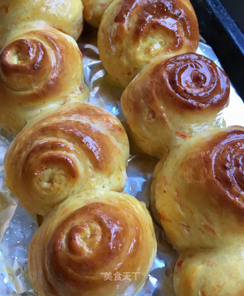 Baked Flower Buns recipe
