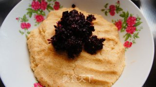 Panda Glutinous Rice Balls with Rose Peanut Stuffing recipe