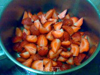 Sweet Strawberry Jam recipe