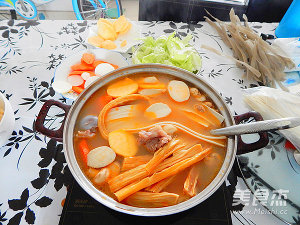 Tomato Pork Ribs Hot Pot recipe